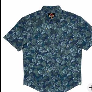 RAVLTS Brand new with tags. Cool Hawaiin men’s shirts